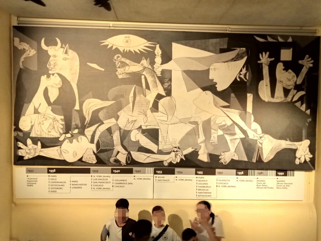 Les élèves du collège Honoré de Balzac de Vénissieux à Guernica