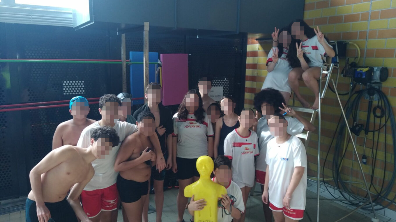 En janvier, les élèves du collège Honoré de Balzac de Vénissieux ont participé à une compétition de natation.