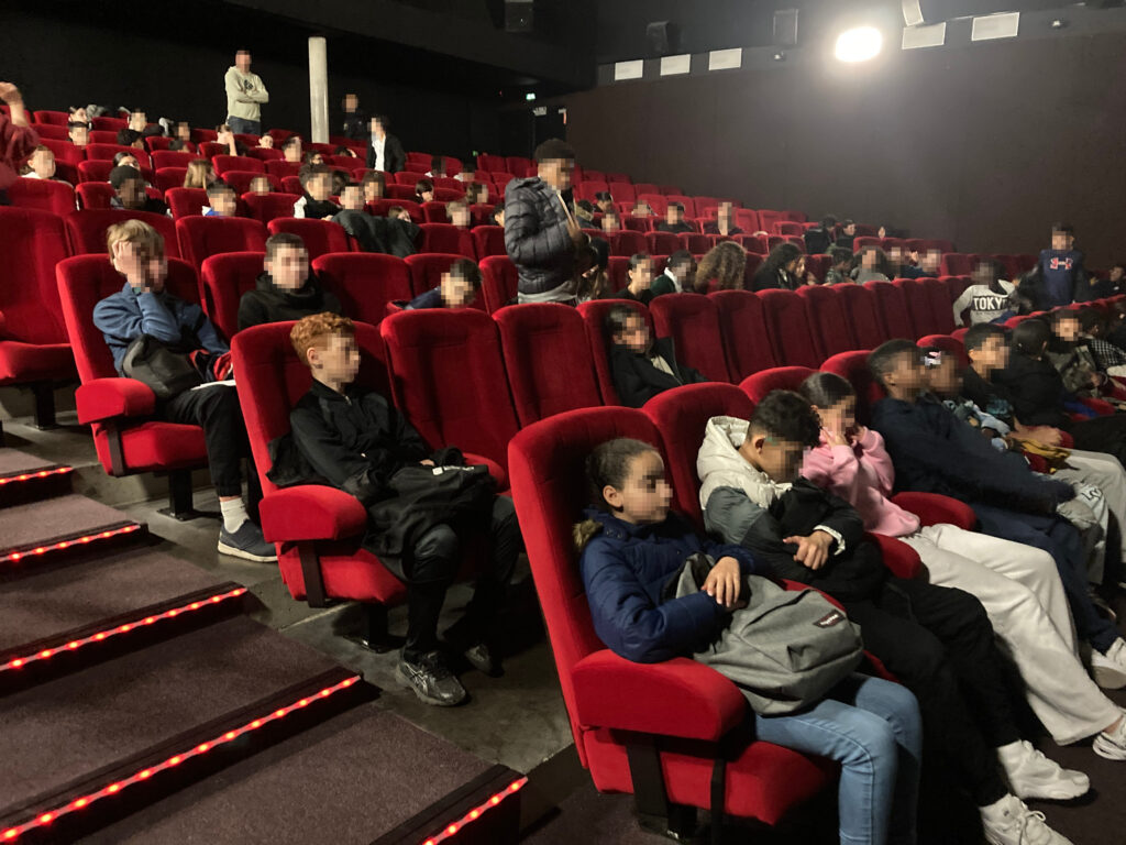 Les élèves du Collège Honoré de Balzac ont assisté à la projection du film "Jeune Juliette".