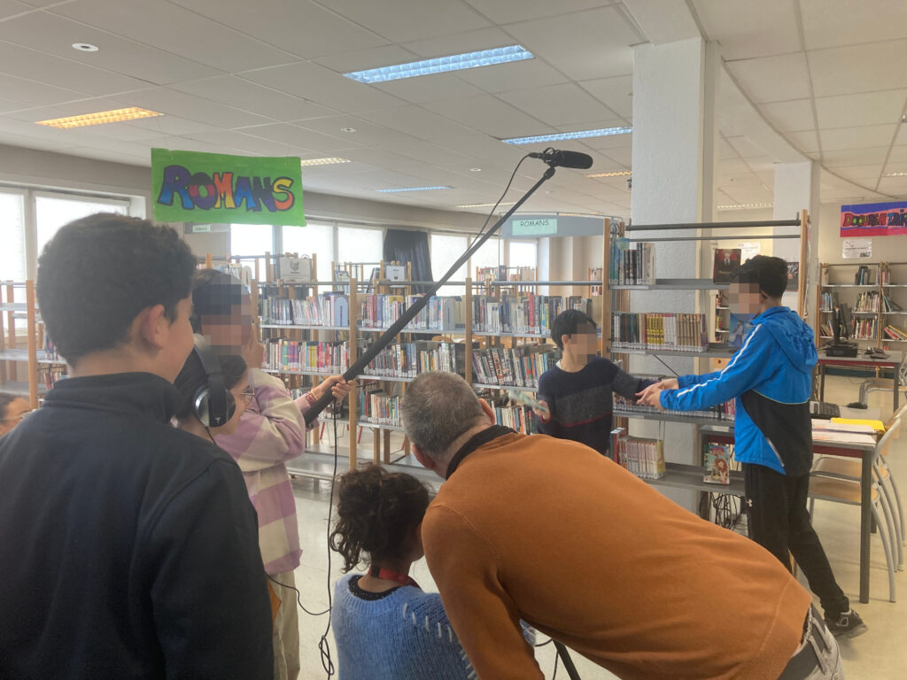 Des élèves du collège Honoré de Balzac de Vénissieux ont participé à des ateliers à l'occasion de la Fête du court-métrage avec le Centre social du Moulin à Vent.