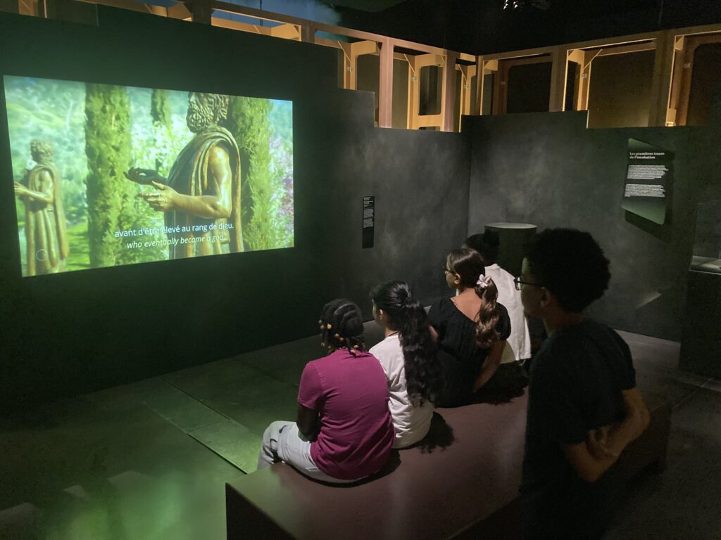 Des élèves du collège Honoré de Balzac ont visité des expositions et ont participé à un atelier de croquis grâce à l'Ecole ouverte.