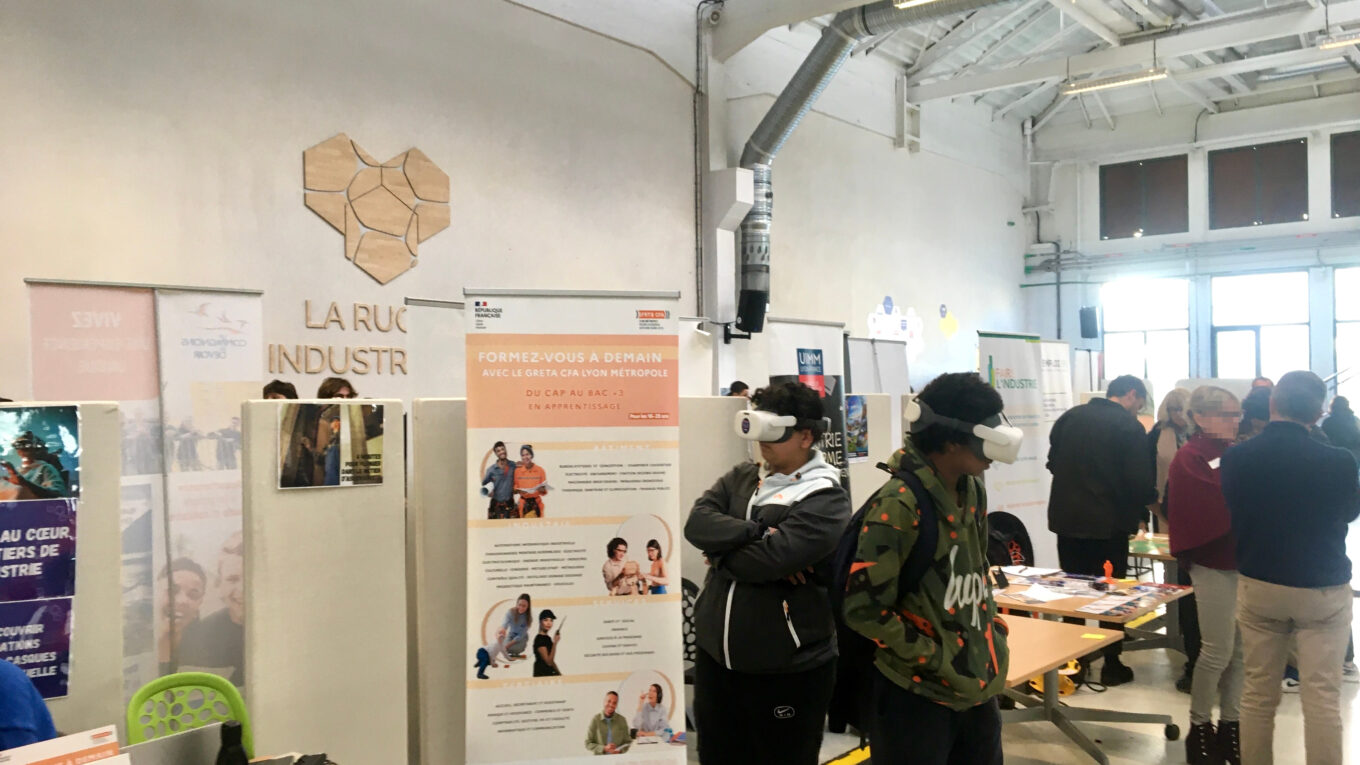 Les élèves du collège Honoré de Balzac de Vénissieux ont participé à une sortie au Forum de l'industrie.