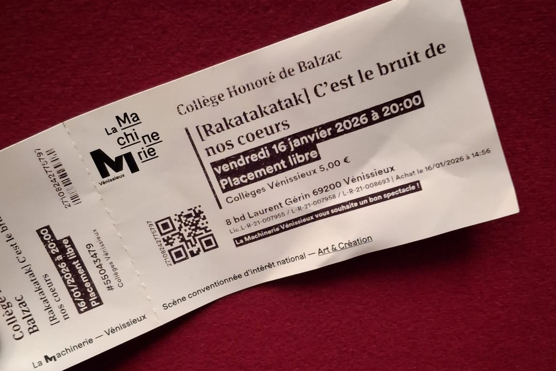 Les élèves de 3e2 du collège Honoré de Balzac ont assisté à une représentation théâtrale avec leurs camarades du lycée Marcel Sembat de Vénissieux.