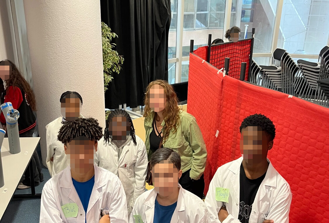Les élèves du collège Honoré de Balzac de Vénissieux ont rencontré des étudiants lors du Forum Bioscience à Lyon.