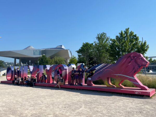 Les élèves du collège Honoré de Balzac de Vénissieux ont participé à une course d'orientation à Lyon.