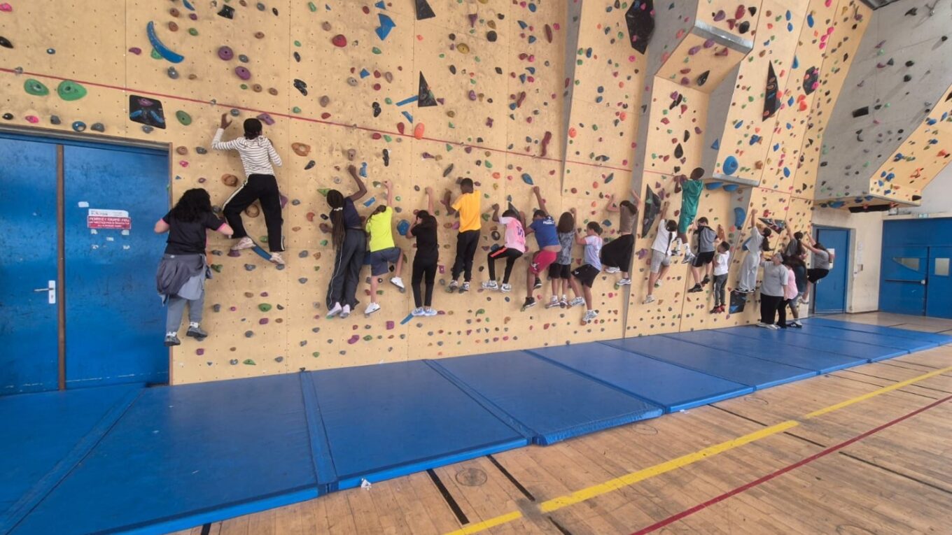 Les élèves du collège Honoré de Balzac de Vénissieux ont découvert l'AS lors des journées du sport scolaire.